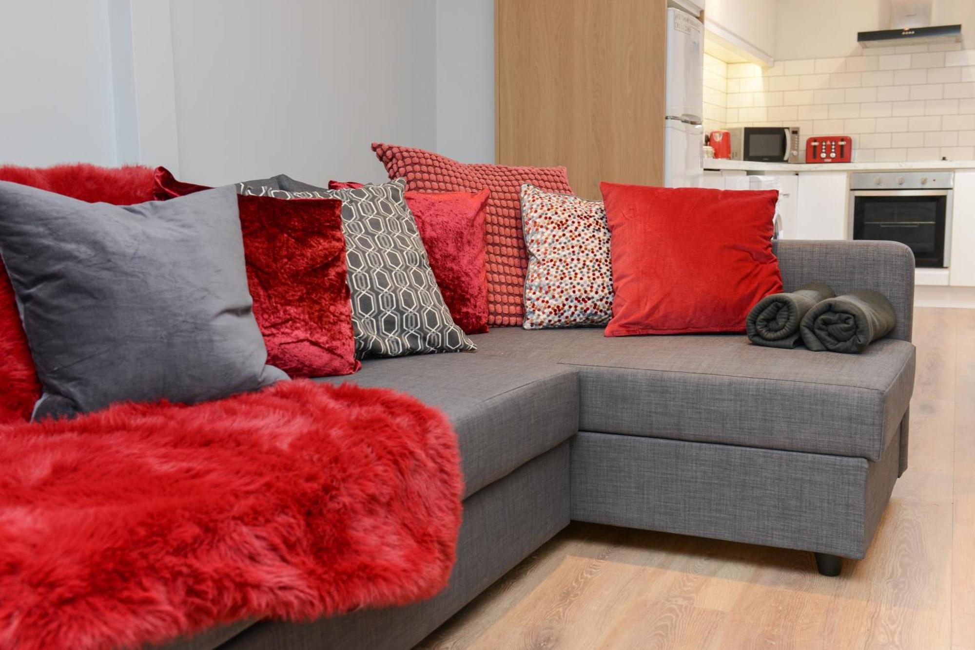 The Red Keep Fab Location - Two Bed - Two Bathrooms -Townhouse Galway Bagian luar foto